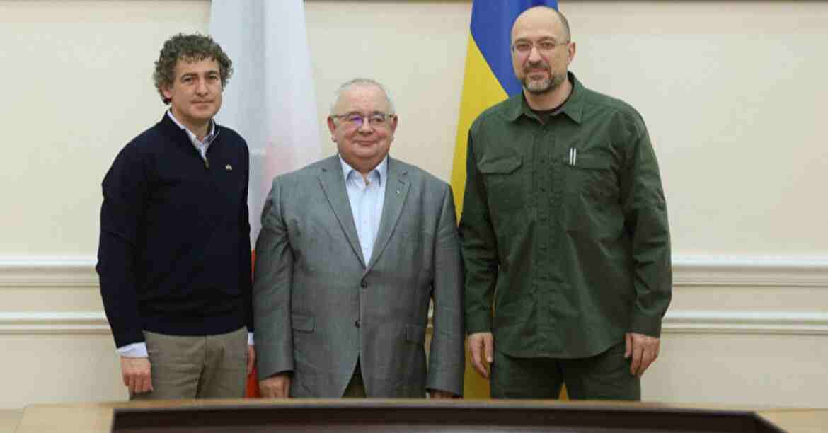 Шмигаль обговорив зі спікерами парламенту Ірландії підтримку України