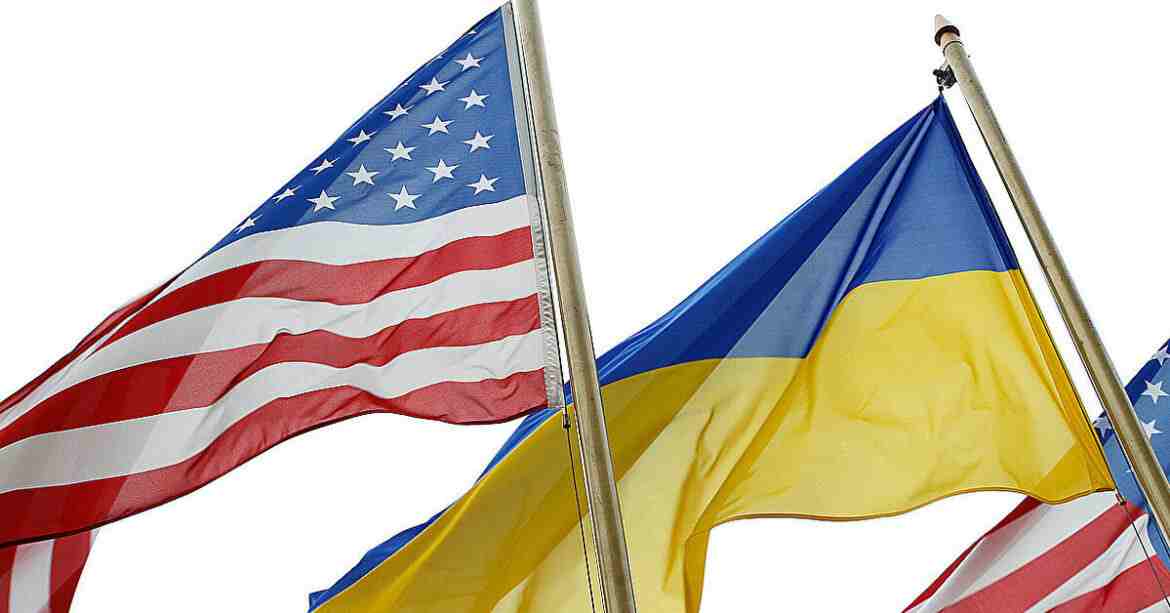 Квін: США дали Україні зброю без умов щодо ОРДЛО та Криму