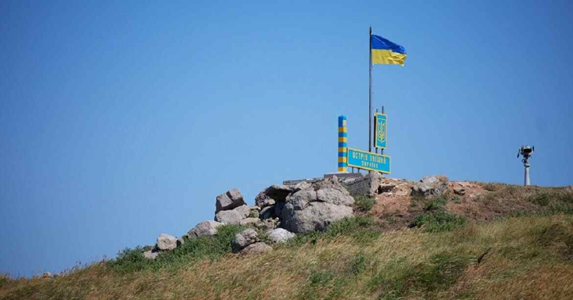 Одеська ОВА: на острові Зміїний РФ намагається встановити системи ППО