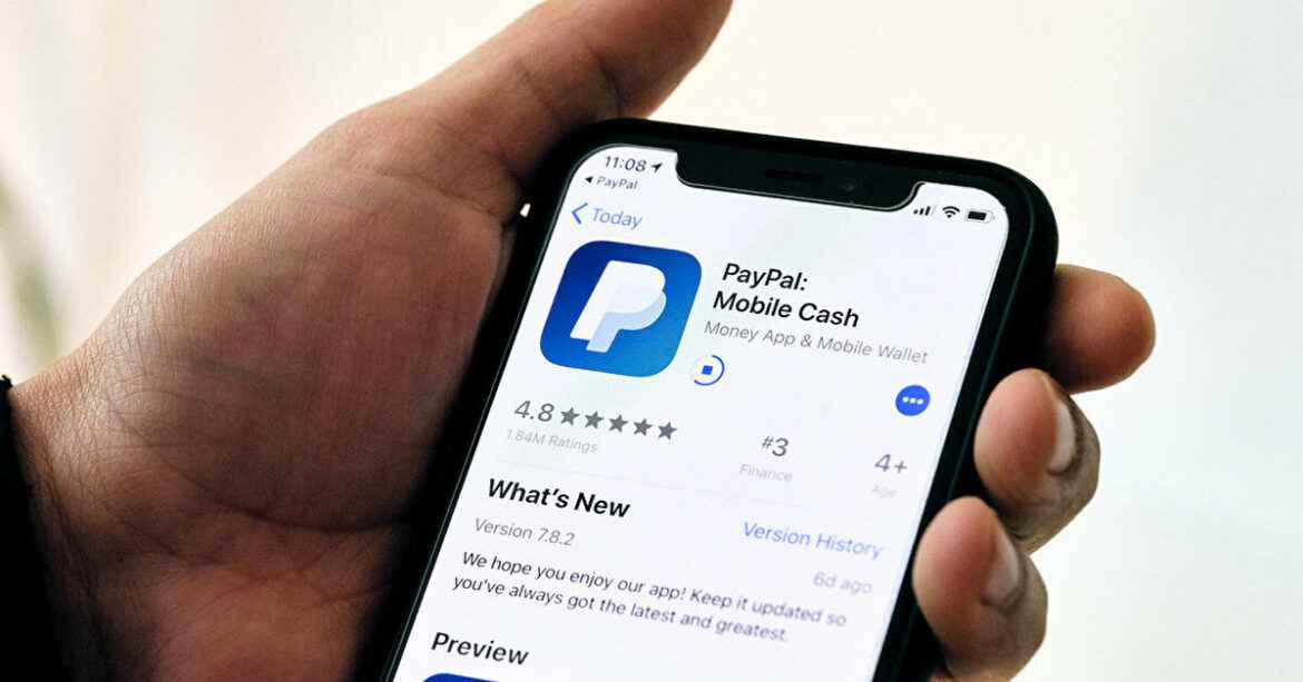 PayPal продовжив період без комісій для користувачів з України