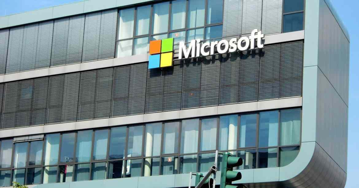 Microsoft скорочуватиме бізнес у РФ