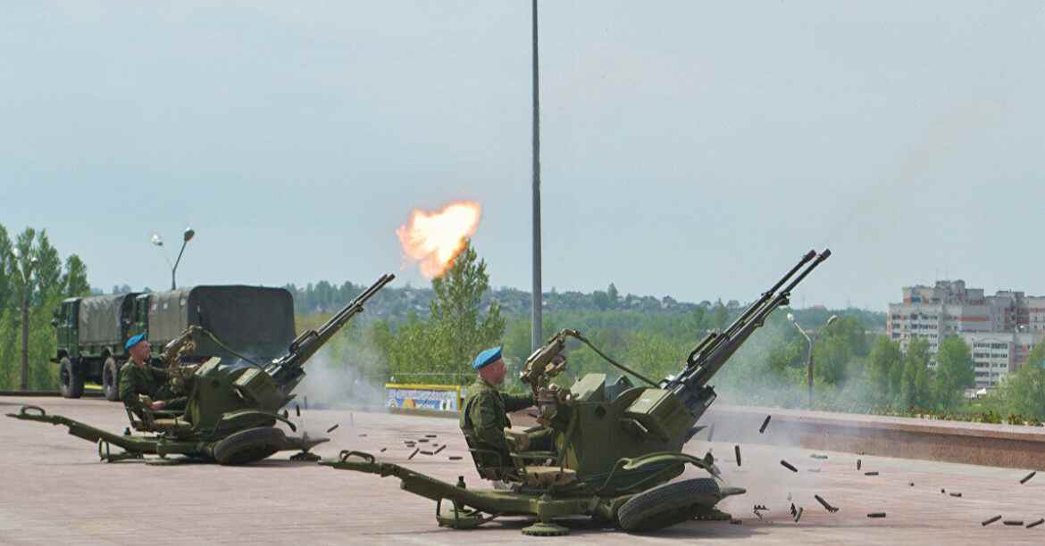 Британська розвідка пояснила, для чого росіяни штурмують Вуглегірську ТЕС