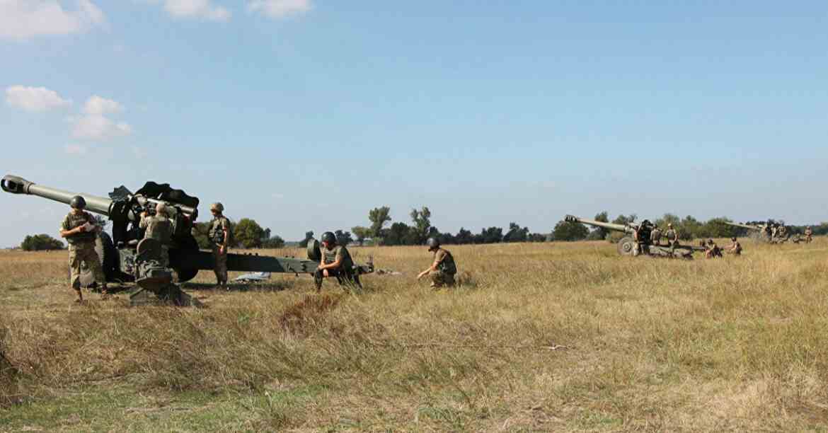 ОВА: окупанти вдарили по Дніпропетровській області, є поранені