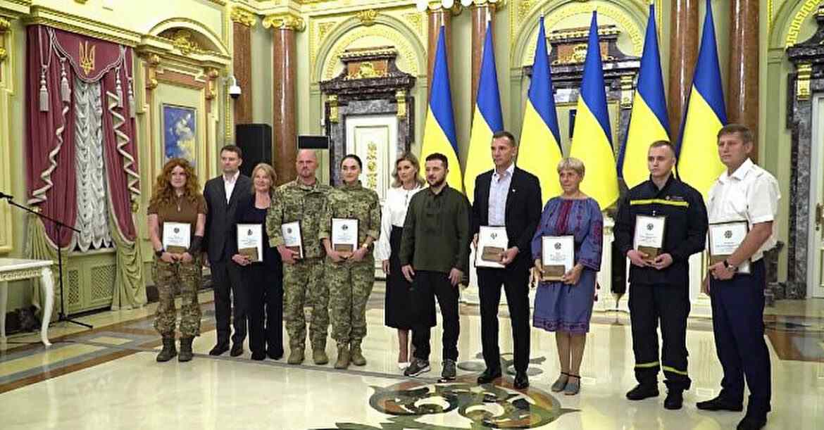 Зеленський відзначив нагородами “легенд України”