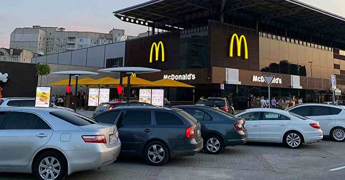 McDonald’s відновлює роботу ще трьох закладів у Києві й області