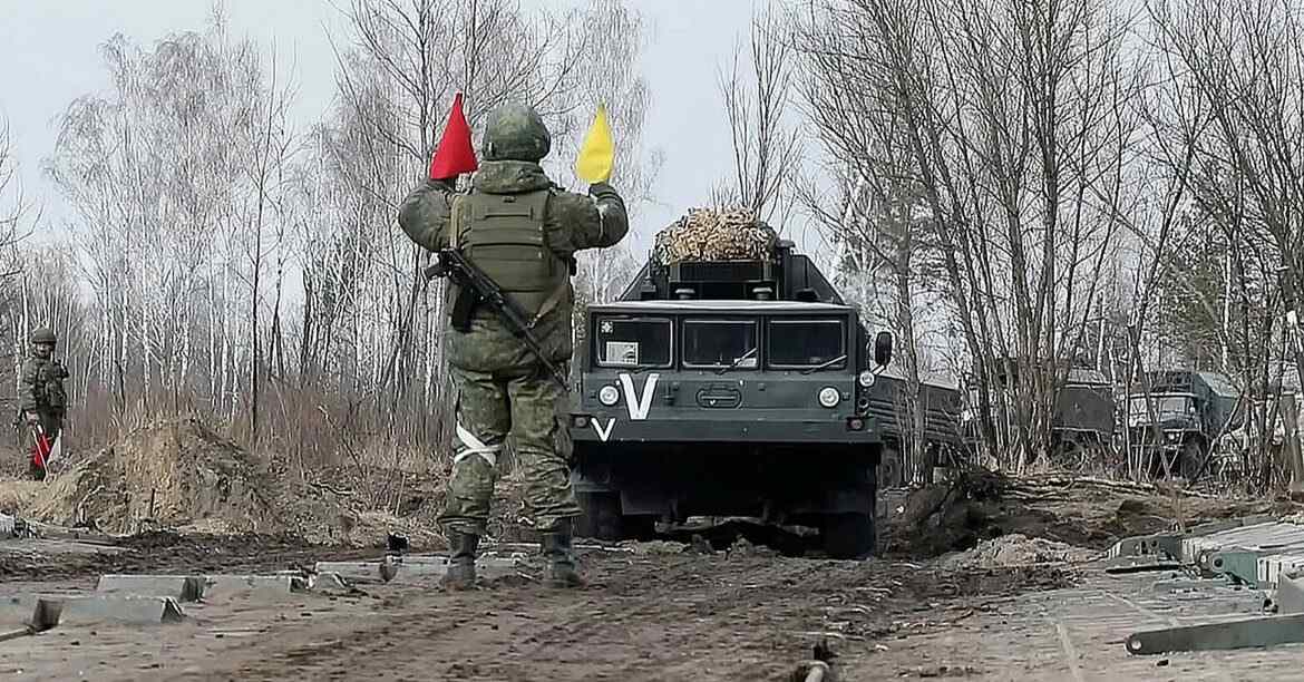 Війська РФ вночі обстріляли Нікополь зі ствольної артилерії