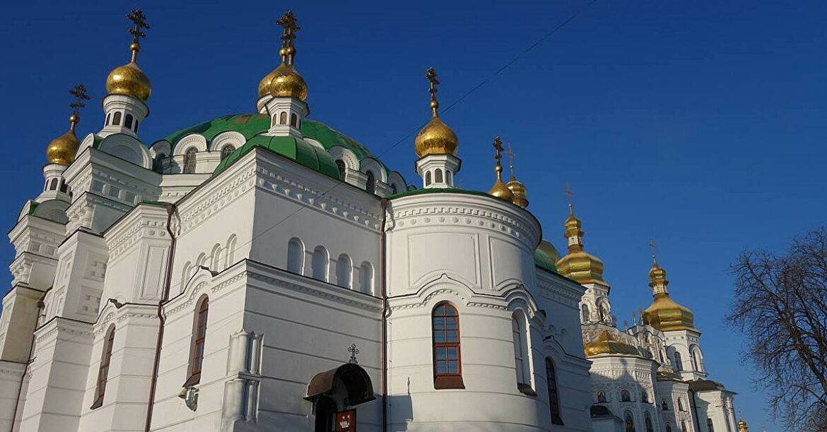 Мінкульт звернувся до поліції через перешкоджання комісії у Лаврі