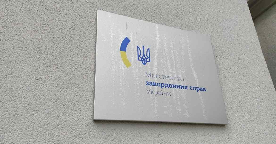 МЗС: Білорусь готує зустріч іноземних дипломатів із дітьми з України