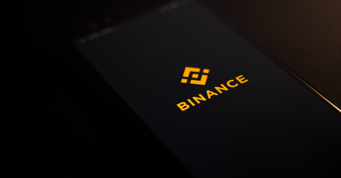 Binance припиняє підтримку обміну рубля у P2P-переказах