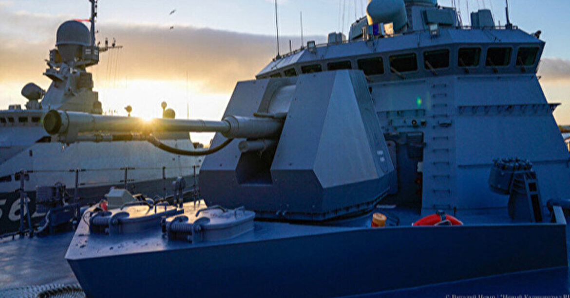 ВМС ЗСУ: Ворог тримає у морях носії крилатих ракет “Калібр”