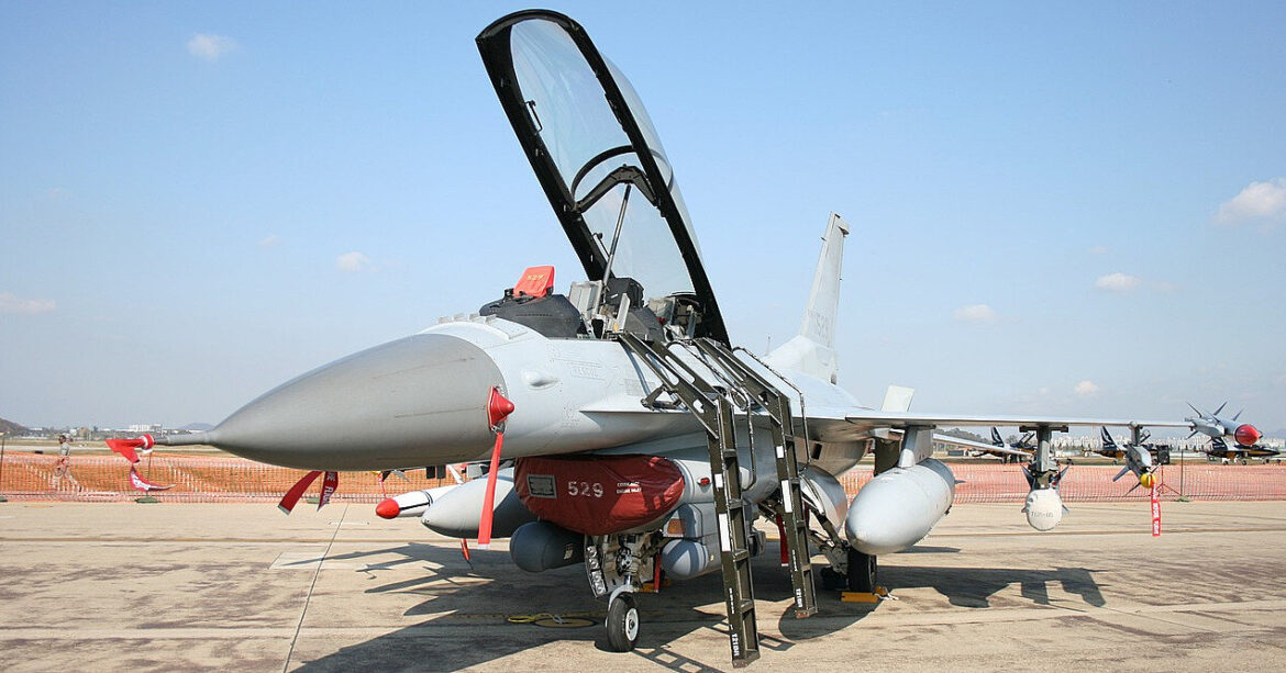 Данія вже підготували 50 фахівців для обслуговування українських F-16