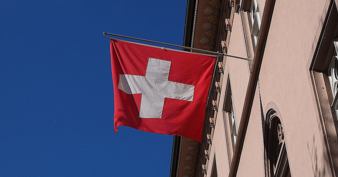 Швейцарія мобілізує 4 тисячі військовослужбовців для охорони Саміту миру