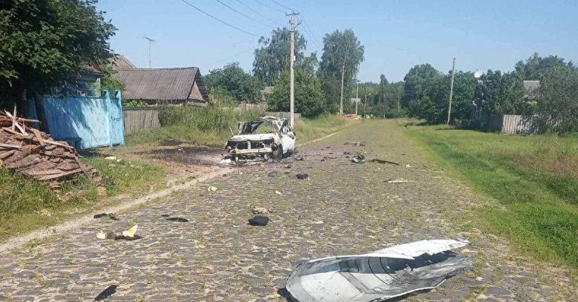 Росіяни атакували дроном авто поліцейських на Сумщині, є поранений