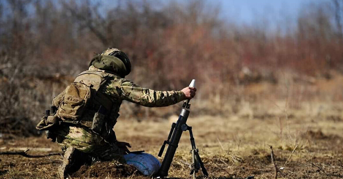 Генштаб: Ворог зосереджує основні зусилля на двох напрямках