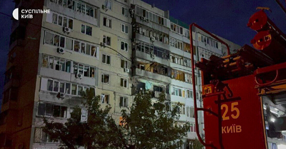 ЗМІ опублікували фото наслідків ударів по Оболонському району столиці