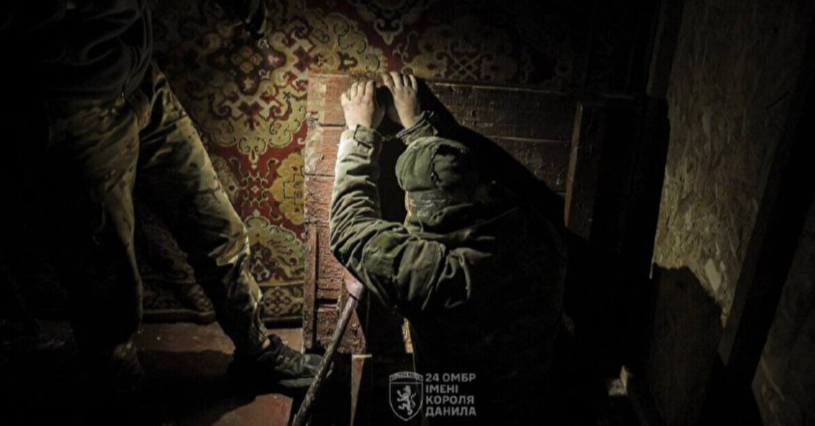 У Часовому Яру ЗСУ взяли в полон “елітних” російських десантників