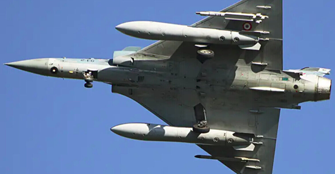 Повітряні сили повідомили про аварію літака Mirage-2000 (Оновлено)
