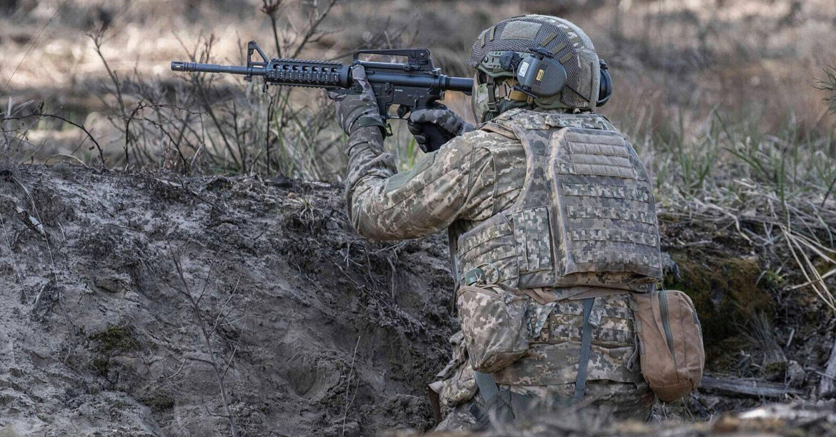 На передовій 185 боїв: ЗСУ відбили майже 60 атак на Покровському напрямку