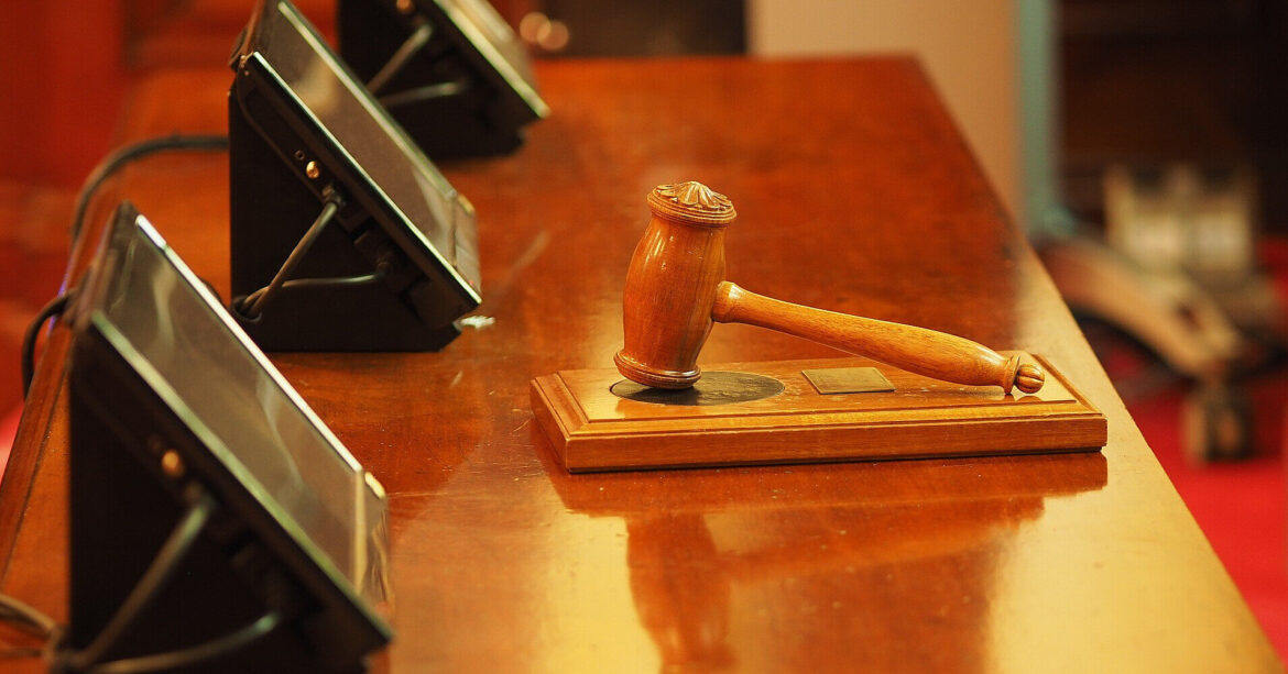Суд на два тижні відклав засідання у справі детектива НАБУ Магамедрасулова – ЗМІ