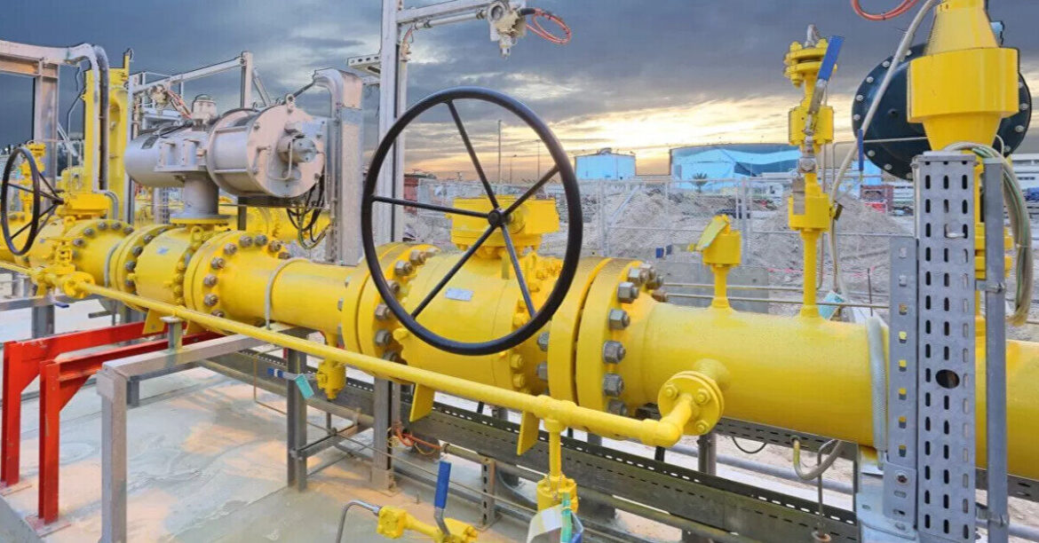 У РФ після вибухів вийшов з ладу газопровід “Центральна Азія-Центр” – джерела