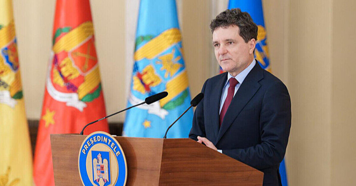 Президент Румунії пояснив, чому не збили російський дрон, який залетів у країну