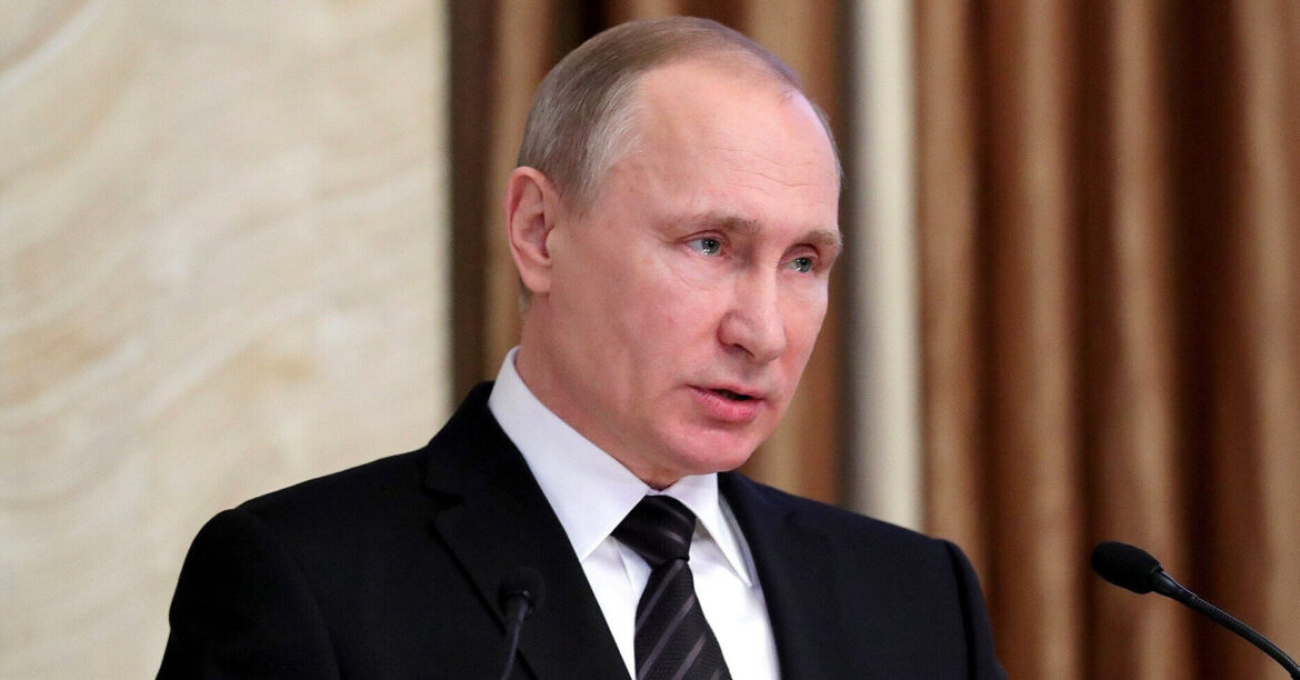 Повинен приїхати до Москви: Путін назвав умову зустрічі з Зеленським