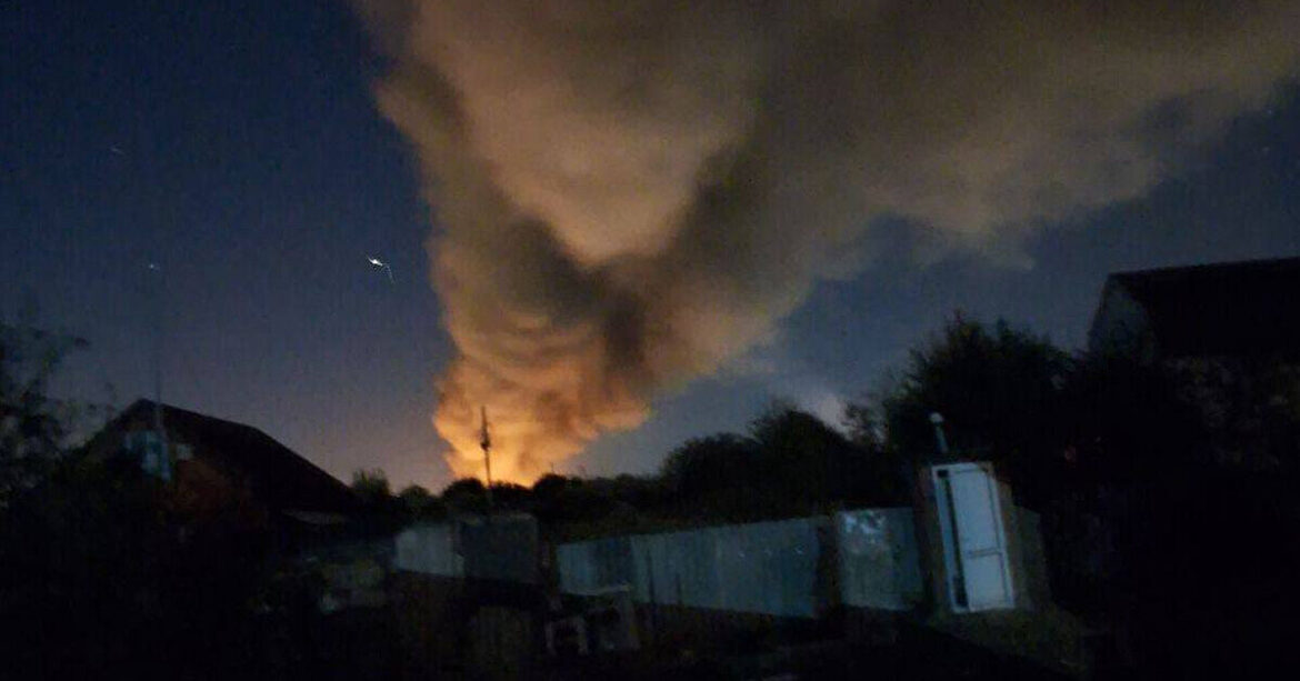 Ільський НПЗ, що живить війська РФ, спалахнув після дронової атаки
