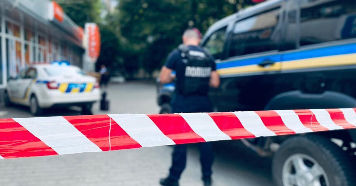 У Києві уламки російського безпілотника впали на територію дитсадка – КМВА