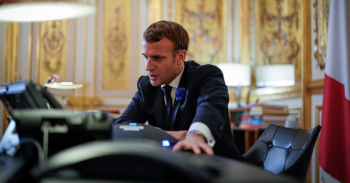 Макрон закликав до посилення регулювання соцмереж в Європі