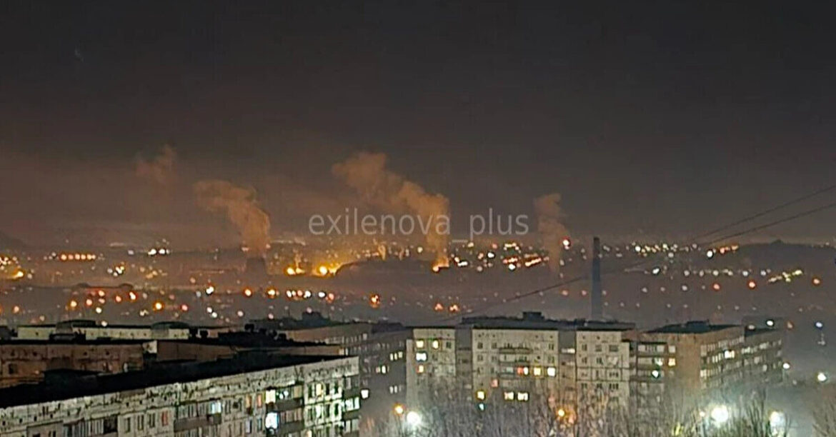 В окупованому Донецьку повідомляють про атаку дронів та вибухи: у місті зникло світло