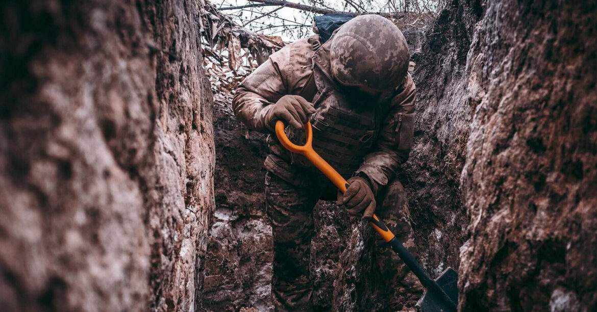 Генштаб: На фронті з початку доби дві сотні бойових зіткнень