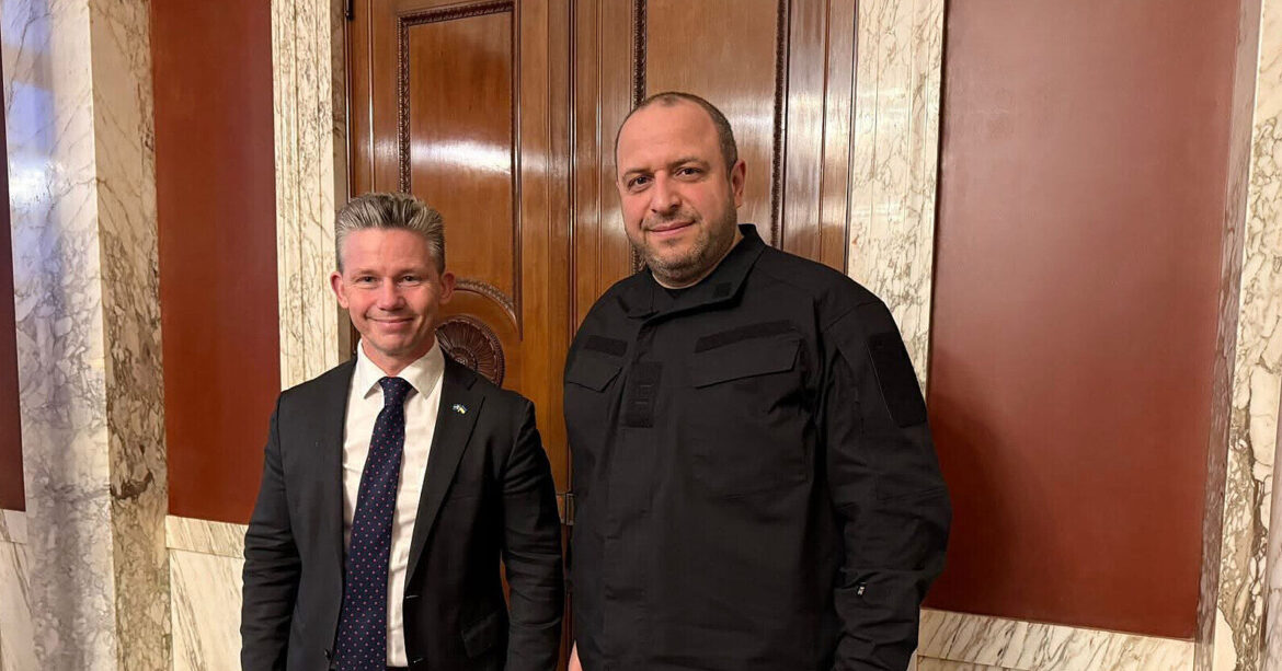 Умєров прибув до Швеції та обговорив із міністром оборони посилення підтримки України