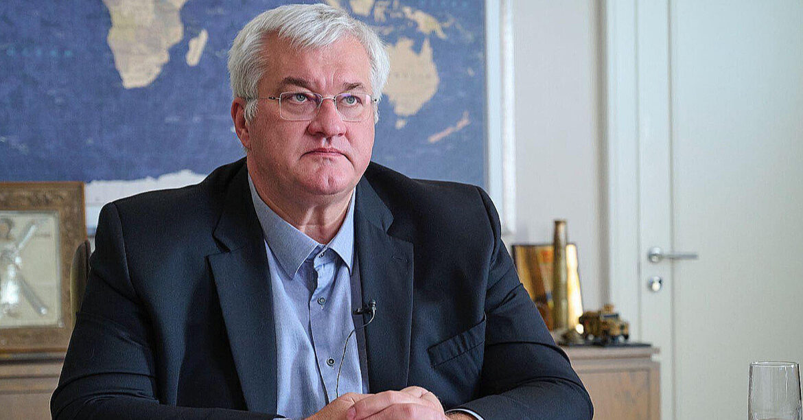 В ОП кажуть, що Зеленський не збирається звільняти главу МЗС Сибігу