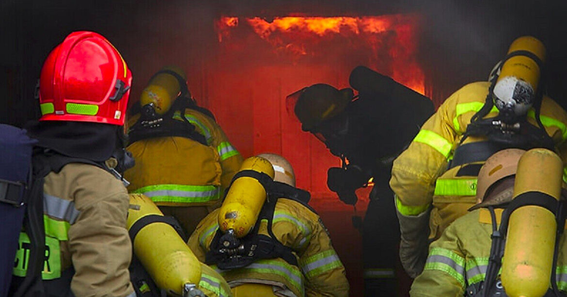 У Києві через російську атаку п’ятеро постраждалих: в одному з районів пожежа