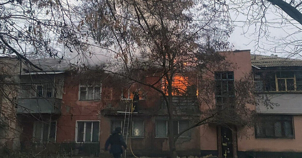 Окупанти знову атакували Херсонщину: поранено чоловіка, пошкоджено будинки та газопровід