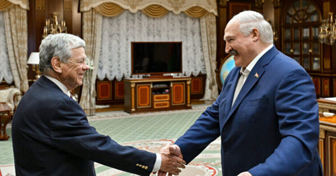 Cпецпредставник США розповів, чому обговорював з Лукашенком війну РФ і України