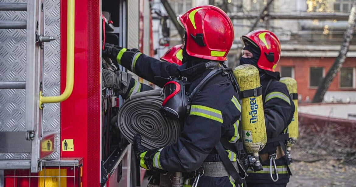 Росіяни завдали ракетного удару по Черкаській області: є поранені