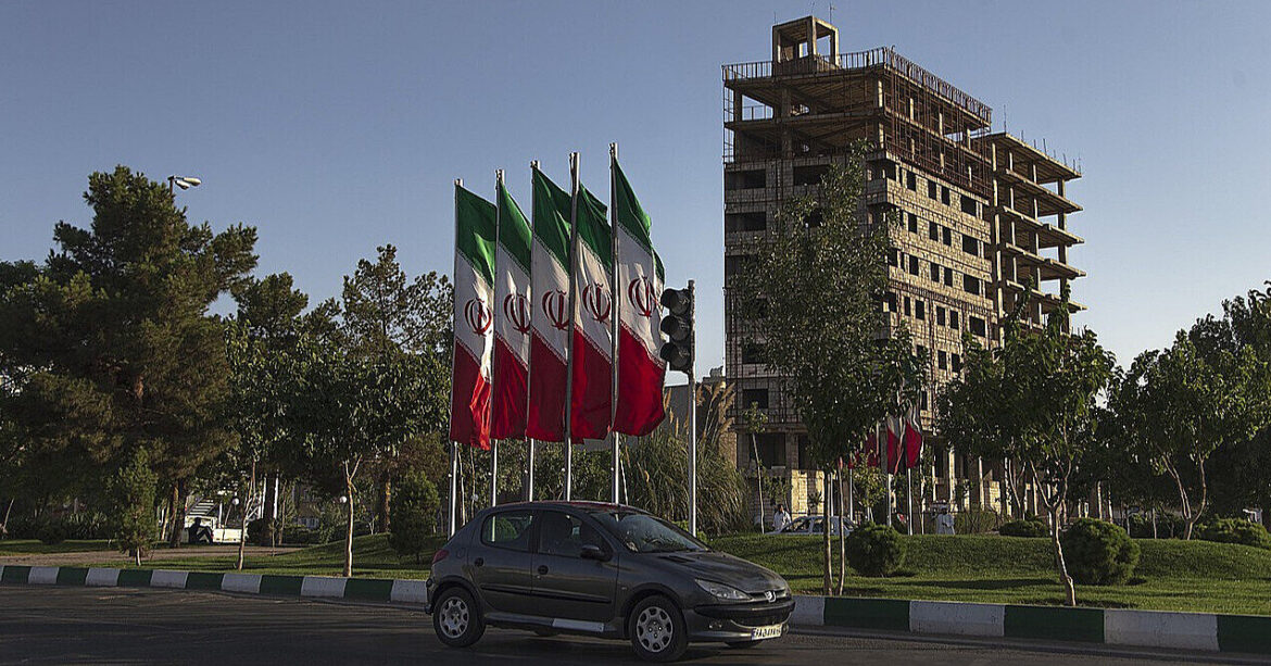 Іран викликав послів чотирьох європейських держав через підтримку протестів