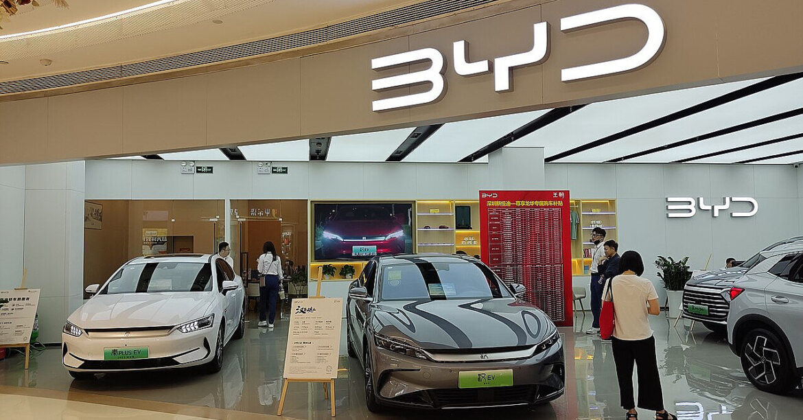 Китайська BYD стала найбільшим у світі виробником електромобілів у 2025 році