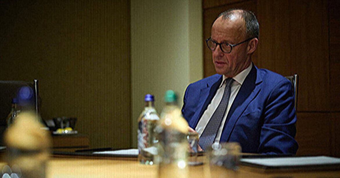 Мерц: Бундестаг за необхідності повинен схвалити розгортання військ в Україні