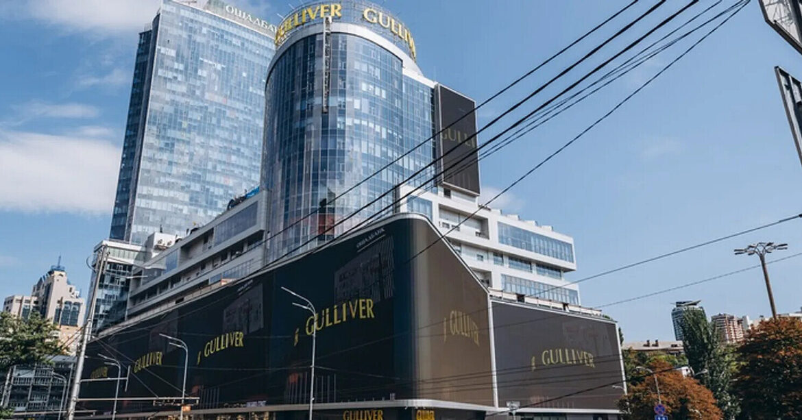 У Києві відновив роботу хмарочос “Гулівер” після тримісячної перерви