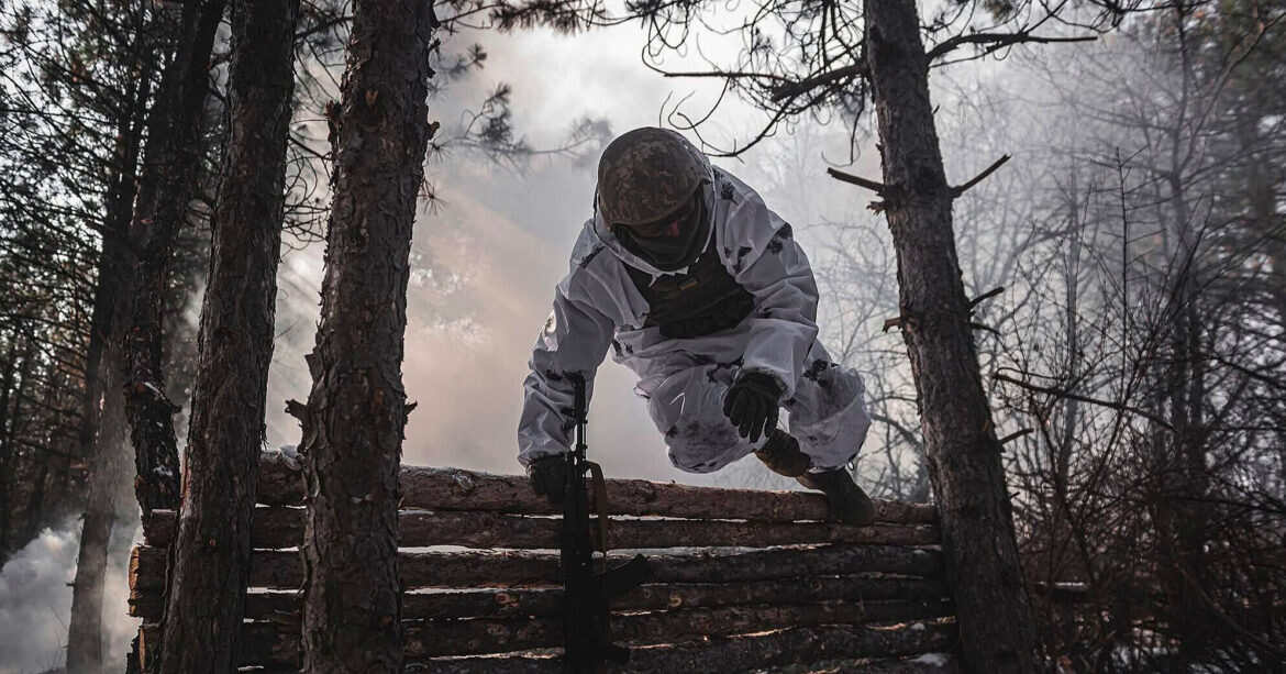 Генштаб про ситуацію на фронті: з початку доби понад 180 бойових зіткнень