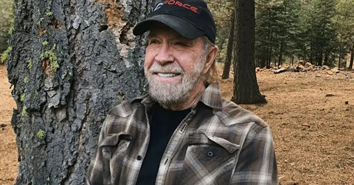 Помер американський актор і майстер бойових мистецтв Чак Норріс