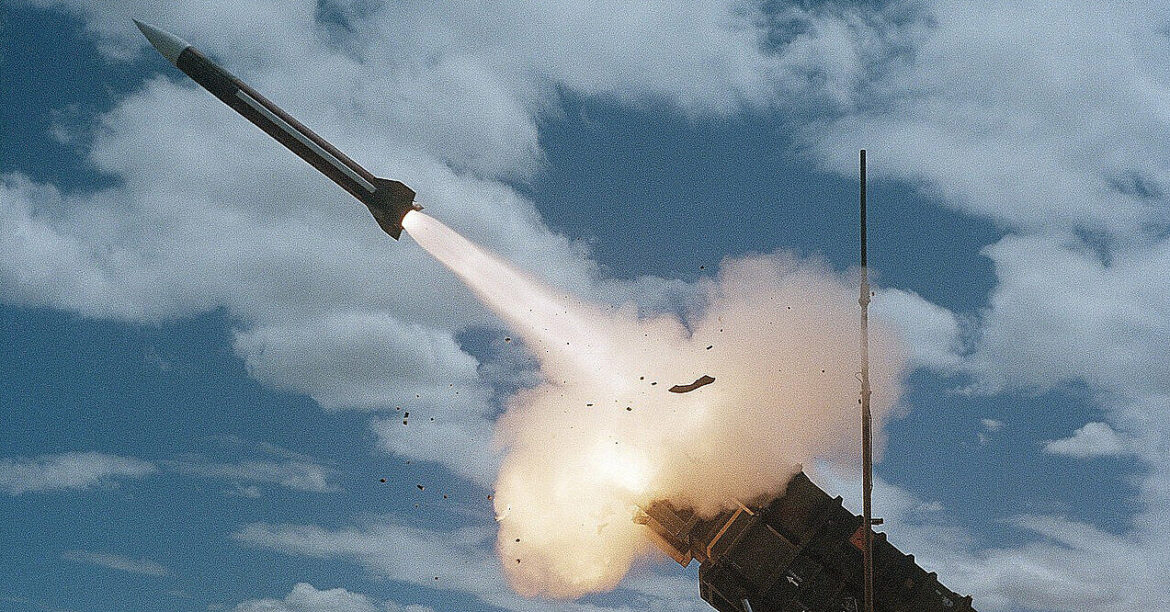 Україна отримала менше ракет для Patriot, ніж використали на Близькому Сході за кілька днів – NYT