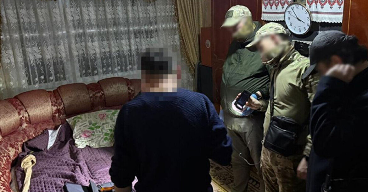 Правоохоронці заявили про затримали агентів РФ, які готували вбивства військових і волонтерів