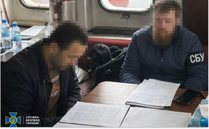 СБУ повідомила про підозру капітану суден «тіньового» флоту рф, які вивозили зерно та нафтопродукти з Криму