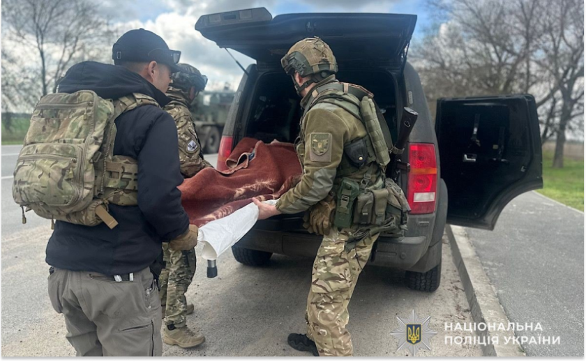 У Нікополі «Білі янголи» провели евакуацію мешканців під обстрілами