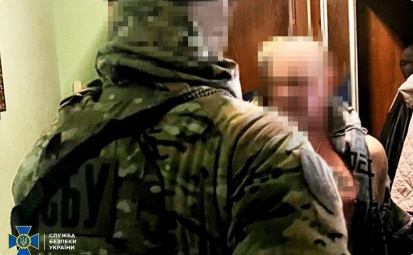 Правоохоронці викрили шахрайський кол-центр, що обманював військових та підлітків