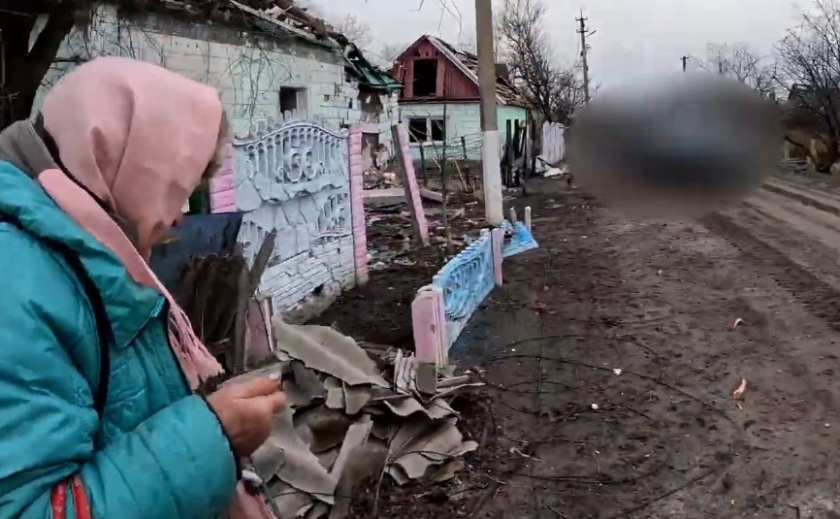 «Я думала, мене всі кинули»: під звуки вибухів «Білі янголи» евакуювали 83-річну жінку з прифронтової Синельниківщини