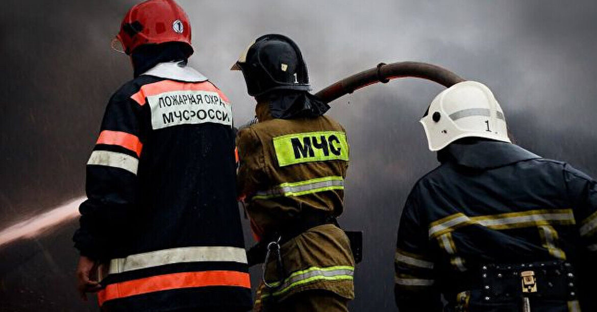 Воронезьку область атакували дрони: в районі хімзаводу виникла пожежа